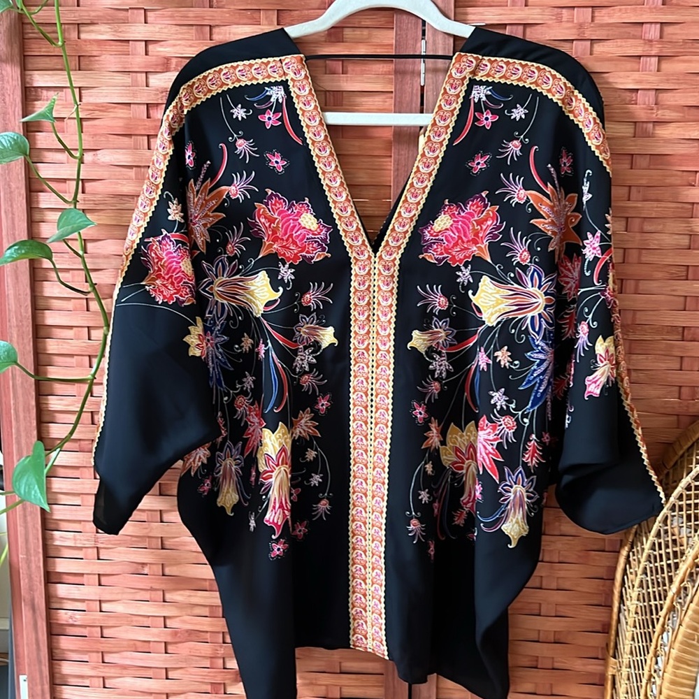 Rose + Olive Kimono Sleeve Top - Picture 4 of 8